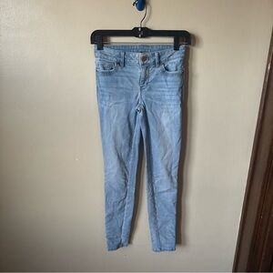 White House Black Market Light Blue Skinny Jeans size 00
